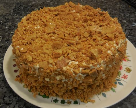 Toffee Coffee Crunch Cake, Coffee Crunch Cake Recipe, Coffee Crunch Cake, Coffee Crunch, Crunch Cake Recipe, Crunch Recipe, Almond Crunch, Caramel Crunch, Crunch Cake