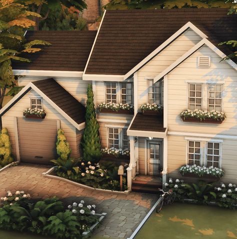 3 Story Sims House, Sims 4 Build Ideas Exterior, Medium Sims 4 House, Sims House Outside, Sims 4 2 Story Houses, Sims Craftsman House, Sims Porch Ideas, House Designs Exterior Simple, Sims Home Design