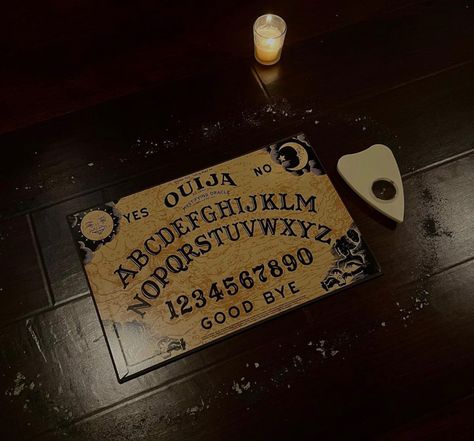 Oujia Boards Aesthetic, Ouija Board Aesthetic, Ouji Board, Book Edits, Creepy Core, Board Aesthetic, Paranormal Investigation, Ouija Board, Perfect Cookie