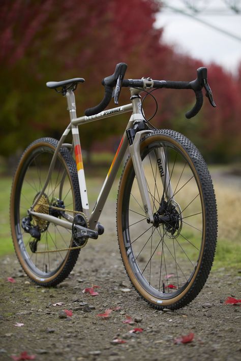 Gravel Bike Bicycles, Road Bike Vintage, Bike Bmw, Urban Bicycle, Velo Vintage, Bicycle Mountain Bike, Cyclocross Bike, Bike Photography, Custom Bicycle