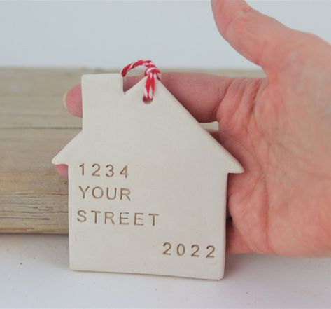 Our First Home Ornament, Ceramic Ornaments Diy, First Home Ornament, Christmas Ceramics, New Home Ornament, Baby Art Projects, Ceramics Inspiration, Pottery Houses, Handmade Holiday Gifts