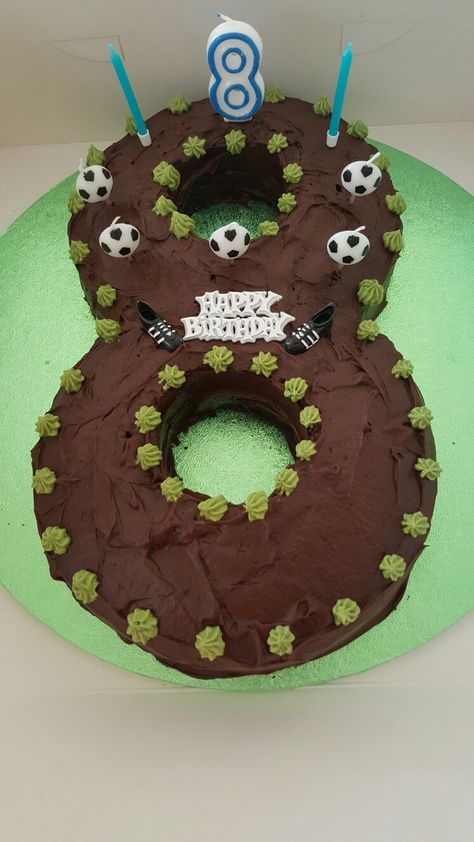 My 8 yr old boys cake this year. 👌 Cake Ideas For 8 Year Boy, Cake For 8 Year Boy, 2023 Birthday Cake, Animal Party Cake, Sports Birthday Cakes, Soccer Birthday Cakes, 8th Birthday Cake, Bday Party Kids, Boys Cake