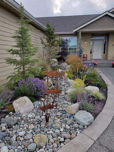 Low Maintenance Driveway, No Mulch Landscaping Ideas, Xeriscape Front Yard, Xeriscape Landscaping, Side Yard Landscaping, Small Front Yard Landscaping, Rock Garden Design, Front Yard Garden Design, Rock Garden Landscaping