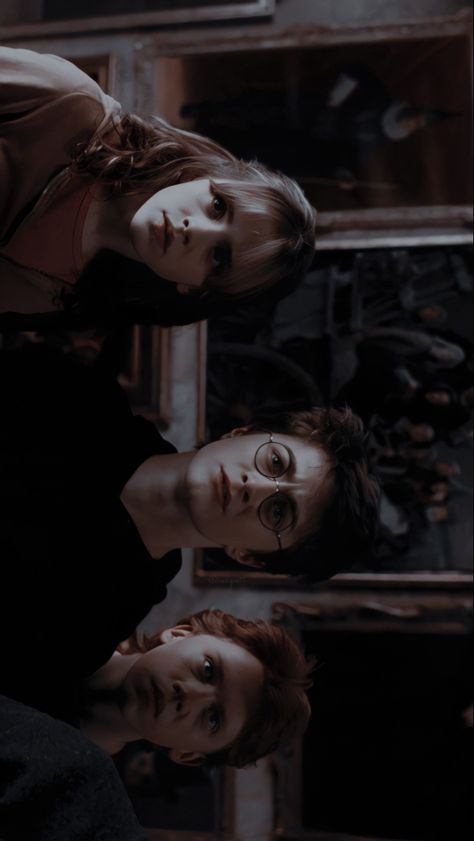 Harry Potter Series Aesthetic, Harry Potter Pictures From The Movie, Harry Potter Wallpaper For Laptop, Harry Potter Wallpaper Laptop, Harry Potter Main Characters, Harry Potter Wallpaper Aesthetic, Pair Pfp, Harry Potter Light, Harry Potter Wallpaper Backgrounds