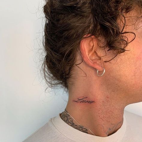 Word Neck Tattoos, Small Neck Tattoos, Side Neck Tattoo, Typography Tattoo, Cursive Tattoos, Back Of Neck Tattoo, Writing Tattoos, Text Tattoo, Tattoos For Black Skin