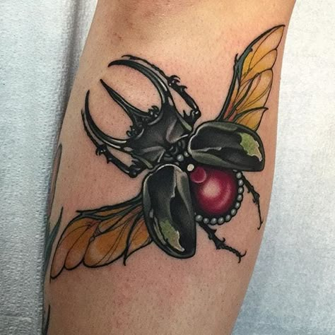 Scarab Tattoo, Beetle Tattoo, American Traditional Tattoo Ideas, Traditional Tattoo Ideas, Belly Tattoos, Insect Tattoo, Bug Tattoo, Spooky Tattoos, American Tattoos