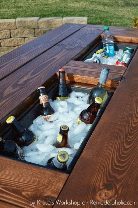 Diy Patio Table, Deck Piscina, Patio Cooler, Building A Patio, Patio Diy, Diy Fire Pit, Cool Tables, Woodworking Plan, Beverage Cooler