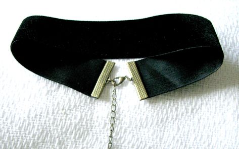 Elegant Handmade Black Choker, Casual Black Handmade Choker, Vintage Black Choker For Gifts, Vintage Black Chain Choker, 90s Choker, Black Velvet Choker Necklace, Simple Choker, Black Puppy, Velvet Choker Necklaces