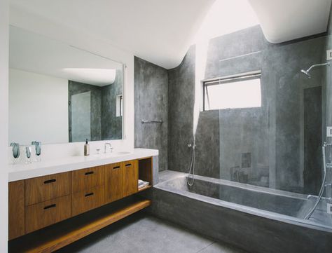 Unique Bathtub and Shower Combo Designs for Modern Homes Bath Shower Combination, Concrete Bathtub, Awning Window, Bathtub Shower Combo, Modern Tub, Modern Appartement, Modern Bathtub, Bathtub Remodel, Modern Baths