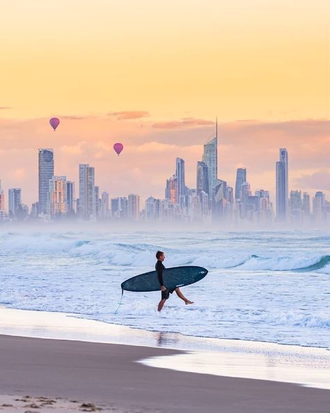 Australia on Instagram: “Surf's up, @destinationgoldcoast! 🏄 With some of the best surf beaches in the world, @queensland's #GoldCoast captured here by…” Australia Tourism, Cold Heart, Australia Vacation, Perfect Morning, World Water, Beaches In The World, Best Places To Visit, Canberra, Australia Travel