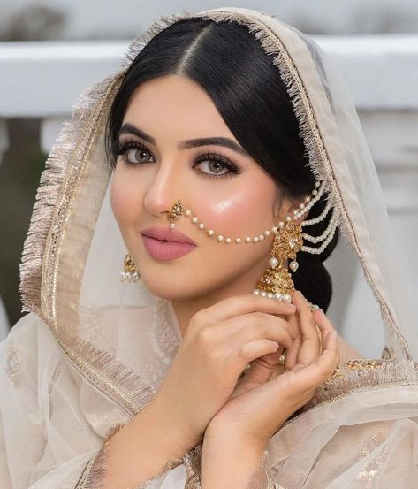 Bridal Nose Ring Pakistani, Nose Ring For Bride, Bridal Nose Ring Indian, Walima Makeup, Bridal Nose Ring, Lehenga Bridal, Haldi Outfit, Bridal Makeup Images, Desi Wedding Dresses