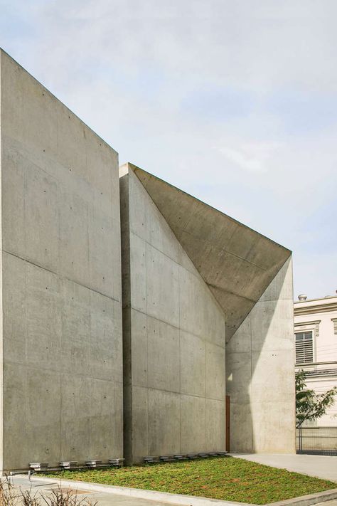 null Concrete Building Architecture, Concrete Facade Architecture, Concrete Buildings, Concrete Facade, Concrete Architecture, John Pawson, Tadao Ando, Architecture Books, Concrete Building