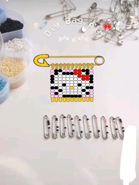 Safety Pin Jewelry Patterns, Safety Pin Art, Safety Pin Crafts, Safety Pin Jewelry, Pinterest Diy Crafts, Bracelet Craft Diy, Diy Jewelry Unique, Bead Charms Diy, Diy Bracelet Designs