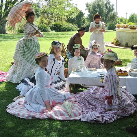 Still photos from the Impressionist Picnic Victorian Theme Party, Victorian Tea Party, 1870s Fashion, Picnic Style, Victorian Garden, Victorian Wedding, Tea Party Garden, Victorian Women, Art Style Inspiration