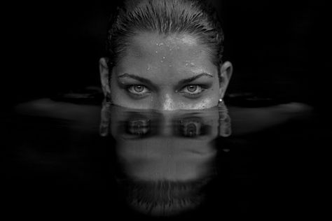 Water Reflection Photography, Abstract Portraiture, Model Eyes, Underwater Portrait, Photography Water, Eyes Photography, Themed Photography, Water Shoot, Water Modeling