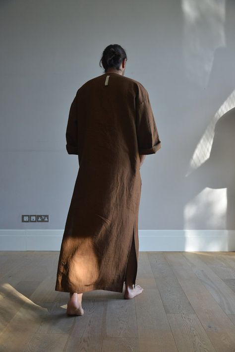 Men Dresses, Linen Kaftan, Muslim Style, Beautiful Drapes, Coffee Brown, Pure Linen, Simple Design, Cotton Linen, Men Dress