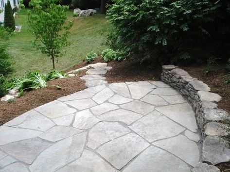 A Collection Of Flagstone Patio and Walkway Pictures To Give You Inspiration - Johnson's Landscaping Service Flagstone Patio Ideas, Small Patio Spaces, Paver Deck, Flagstone Walkway, Patio Projects, Flagstone Patio, Outdoor Landscape Lighting, Landscape Construction, Low Maintenance Landscaping