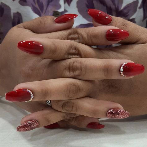 Bridal Nails Designs Red, Bridal Nail Art Red And Gold, Indian Bridal Nails Designs Red, Bridal Red Nail Art, Nails Bridal Wedding, Braid Nails Wedding, Bridal Wedding Nails Brides, Red Gel Extension Nails, Red Nails Bride