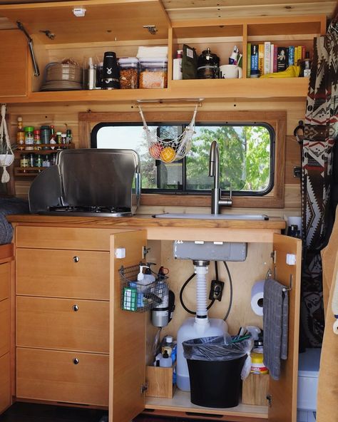 Vw Minibus, Kombi Motorhome, T3 Vw, Sink Plumbing, Diy Campervan, Sprinter Van Conversion, Kombi Home, Van Life Diy, Campervan Interior