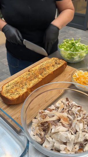 6.6M views · 44K reactions | Chicken Caesar Salad Casserole | Chicken Caesar Salad Casserole 🥗🍗 | By Chefclub Network | Chicken Caesar Salad Casserole. This is such an easy, super efficient way to just throw some dinner together. I bought my garlic bread fresh from the store and then I just took a rotisserie chicken and used all the meat off that rotisserie chicken. Throw it into a bowl along with our Caesar salad dressing. Give that a good mix and then top it on top of your garlic bread. Spread that out nice and evenly and then I'm going to come through with some shredded cheese. I'm just using shredded jack and cheddar. Let's go off to the oven and then once the chi is nice and crispy and golden just like this. It is ready to go. We're going to top it with some chopped romaine, some cr Chicken Caesar Salad Casserole, Chicken Caesar Casserole, Parmesan Crusted Chicken Caesar Salad Sub, Baked Chicken Ceasar Salad, Homemade Parmesan Crusted Chicken Caesar Salad Sub, Chicken Crust Caesar Salad Pizza, Ceaser Salad Chicken Crust Pizza, Salad Casserole, Garlic Bread Spread