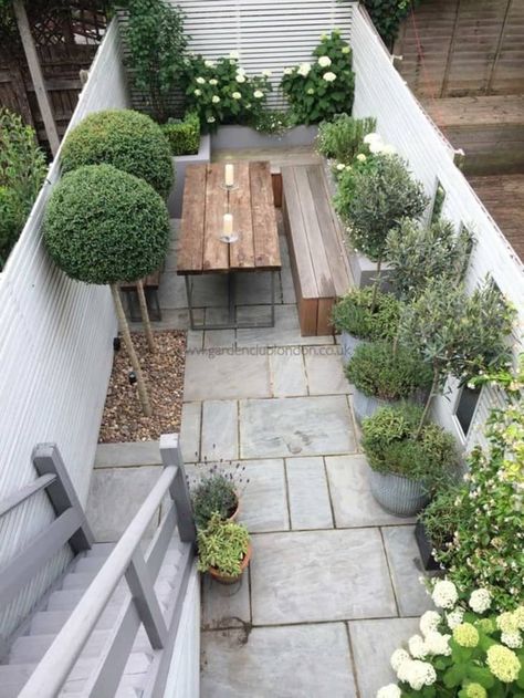 12 Dreamy Backyards in the City | Apartment Therapy Terrace House Garden Ideas, Terraced House Garden, Garden Design London, Small Garden Landscape, Contemporary Garden Design, Small Courtyard Gardens, Courtyard Gardens Design, Garden Design Layout, Small Backyard Gardens