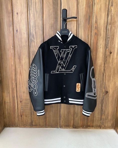 Varsity Jacket Outfit, Designer Jackets For Men, Hype Clothing, Varsity Jackets, Tomboy Style Outfits, Cool Outfits For Men, Louis Vuitton Men, Men Fashion Casual Outfits, Streetwear Men Outfits