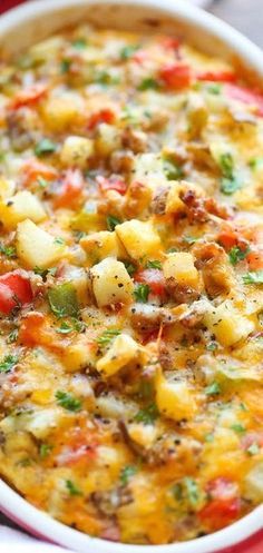 Cheesy Breakfast Casserole - Damn Delicious Cheesy Breakfast Casserole, Resep Makanan Beku, Cheesy Breakfast, Menu Sarapan Sehat, Make Ahead Breakfast Casserole, Low Calorie Breakfast, Breakfast Casserole Sausage, Tater Tots, Breakfast Recipes Casserole