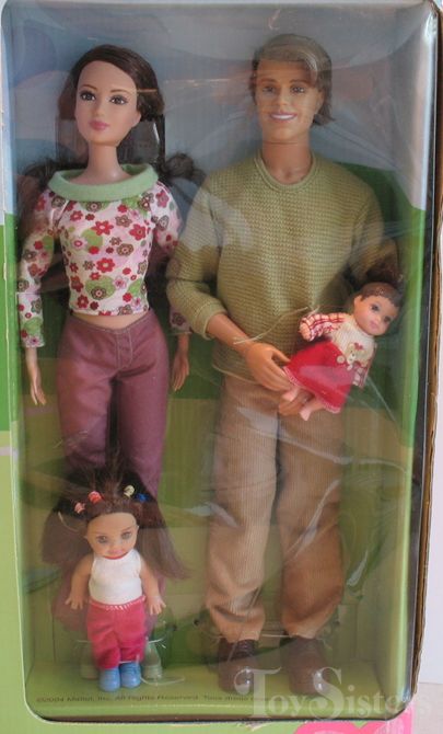 2004 Barbie Happy Family Neighborhood Neighbor Dad Family Neighborhood, Barbie Happy Family, Childhood Memories 90s, Family Set, Happy Family, The Search, Childhood Memories, The Neighbourhood