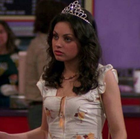 Jackie Burkhart Aesthetic, Pink Aesthetic Princess, Skincare Night Routine, Morning Routine Skincare, Perfect Grades, Princess Lifestyle, Diet Healthy Food, Princess Activities, Jackie Burkhart