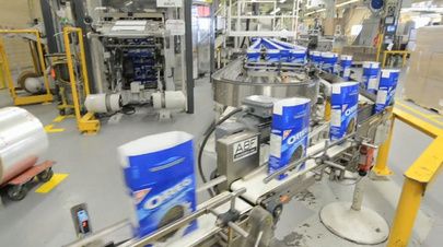 Oreo cookie turns 100 and opens its Montreal factory for first time Good News Stories, Oreo Cookie, Online News, Oreo Cookies, Live News, News Stories, The Star, Oreo, Montreal