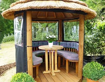 Garden Pagoda, Bali Huts, Garden Ideas Uk, Garden Huts, Gazebo Garden, Bamboo Building, Pagoda Garden, Hut House, Outdoor Restaurant Design