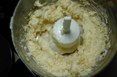 This recipe for Cheddar Garlic and Shallot Butter came about as I was experimenting in the kitchen making various flavored butters... I ... Garlic And Shallot Butter, Shallot Butter, Flavored Butters, Bread Toppings, Ciabatta Bread, Flavored Butter, Cream Cheese Spreads, Butter Spread, Food Info