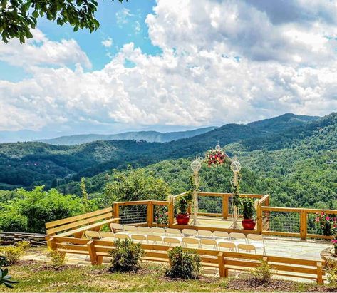 😍LUXURY Cabin, Outdoor Kit/Firepl on 4 Acr Mtn Top - Cabins for Rent in Sevierville, Tennessee, United States - Airbnb Gatlinburg Weddings, Tennessee State Parks, Sevierville Tennessee, Tennessee Wedding Venues, Airbnb Wedding, Smoky Mountain Wedding, Mountain Top Wedding, Outdoor Kit, Cabin Wedding