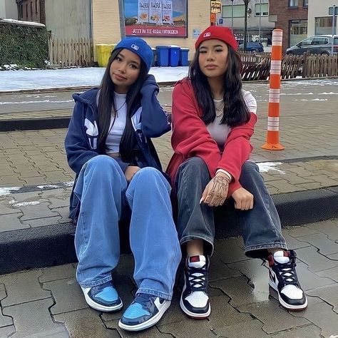 Foto Best Friend, Bff Matching Outfits, Bff Matching, Bestie Outfits, Matching Outfits Best Friend, Best Friend Outfits, Bff Photoshoot Poses, Bff Outfits, Bff Photoshoot