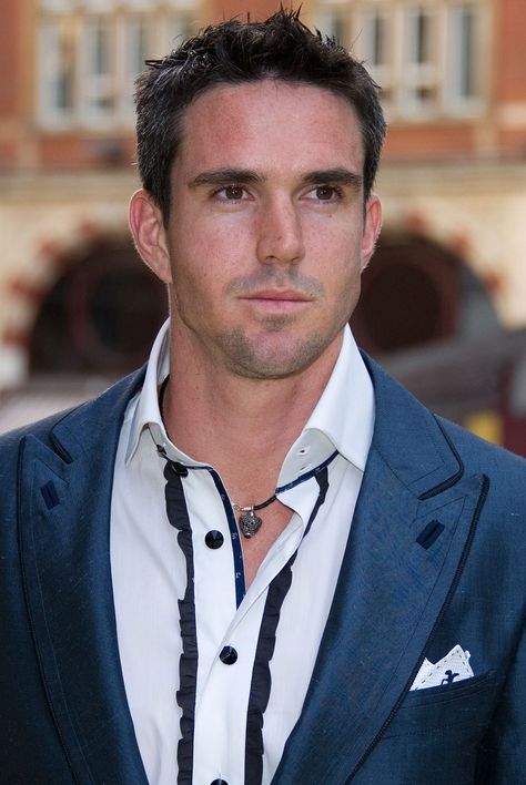 Kevin Pietersen Kevin Pietersen, Cricket Sport, Ootd Men, Bespoke Tailoring, Face To Face, Cricket Team, Sport Football, Italian Style, Hd Wallpaper