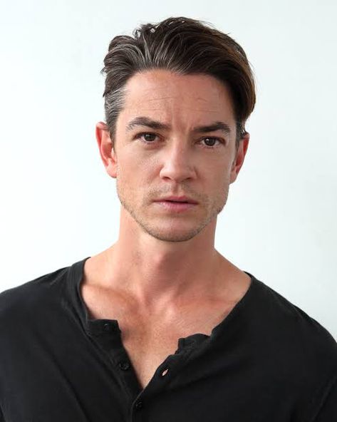 Craig Horner Craig Horner, Famous Brothers, Legend Of The Seeker, Aneurin Barnard, Terry Goodkind, Bridget Regan, Brisbane Queensland, Teen Wolf Cast, See No Evil