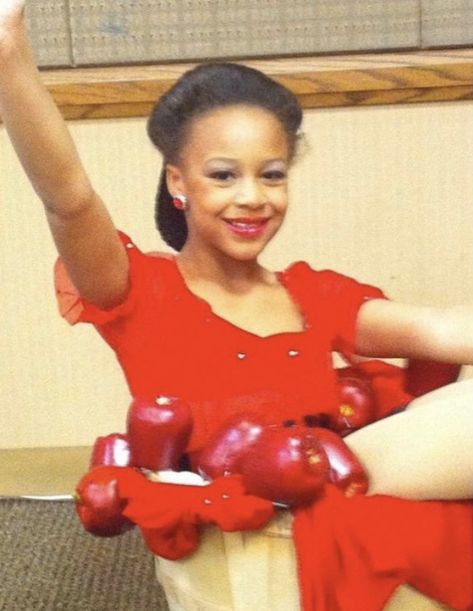 Nia Dance Moms, Dance Moms Season 2, Nia Sioux Frazier, Pyramid Song, Nia Sioux, Dance Moms Cast, Google Image Search, Bad Apple, Turning Point