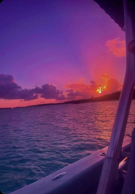 Purple Sunrise Aesthetic, Pink Purple Blue Sunset, Pink Blue Purple Aesthetic, Blue And Purple Sunset, Purple Sunset Aesthetic, Sunsets Purple, Pink Purple Blue Aesthetic, Pink And Purple Aesthetic, Background Widget