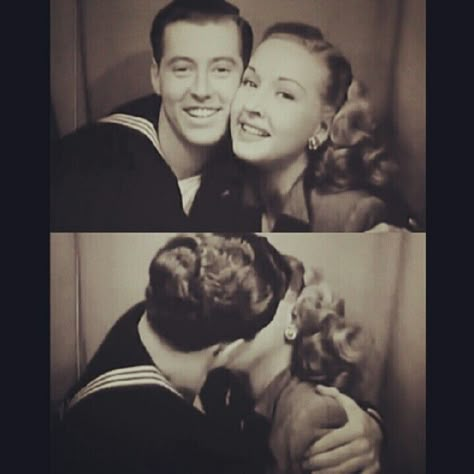 Photo Booth Kiss-1940's... History Photography, Old Fashioned Love, Vintage Photo Booths, Vintage Kiss, Photobooth Pictures, Vintage Couples, Vintage Romance, Old Love, Vintage Portraits