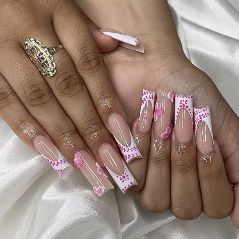 ig: setsbycarolaa Mexican Nails Ideas, Nail Ideas Mexican, Nails Mexico Vacation, Charro Nails Designs, Pink Mexican Nails, Cute Pink Christmas Nails, Mexican Inspired Nails Mexico, Promotion Nails, Romeo Santo