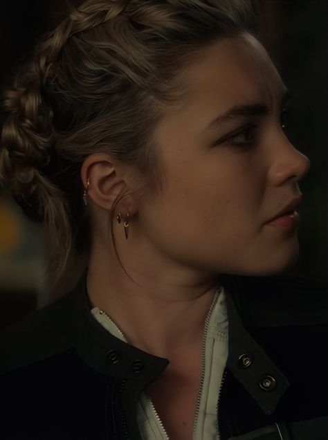 Yelena Piercings, Yelena Belova Ear Piercings, Black Widow Piercings, Black Widow Ear Piercings, Yelena Belova Piercing, Florence Pugh Piercing, Yelena Belova Tattoo, Yelena Earrings, Yelena Belova Earrings