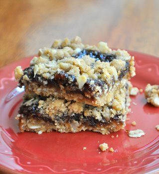 Fig Crumble Bars. Date Squares Recipe, Fig Crumble, Peanut Butter Squares Recipe, Fig Oatmeal, Fig Preserves Recipe, Date Filling, Fig Butter, Fig Preserves, Fig Newtons