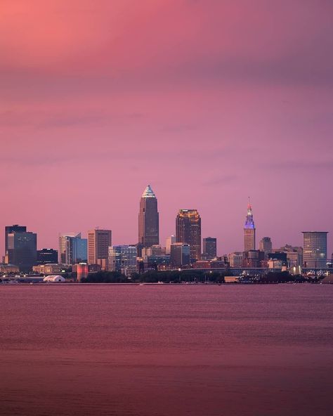 Cleveland Skyline, Downtown Photography, College Walls, City Skylines, Forest City, Cultural Center, Cleveland Ohio, Beautiful City, City Skyline