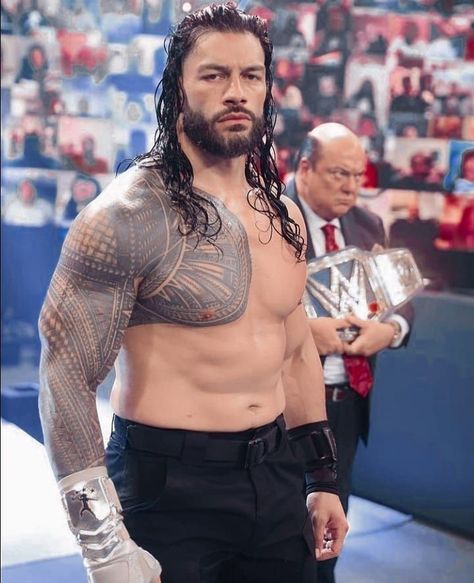 Roman Reigns Tattoo, Roman Reign, Male Wrestlers, Shield Wwe, Burly Men, Strange People, Roman Reigns Family, Roman Ring, Roman Reigns Smile