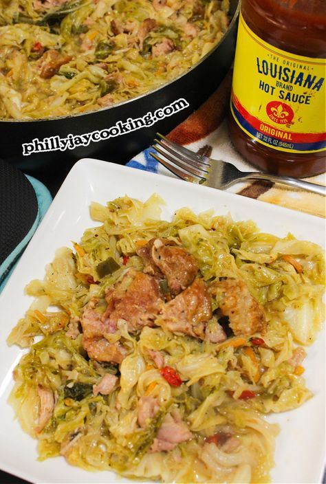 Southern-Style Stove Top Cabbage (with Tender fatty Smoked Turkey)!!! – Philly Jay Cooking Stove Top Cabbage, Jay Cooking, Pig Feet Recipe, Best Cabbage Recipe, Collard Greens Recipe, Fried Cabbage, Spinach Recipes, Frozen Spinach, Cabbage Recipes