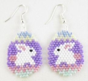 Easter Bunny on Egg Beadwork Seed Bead Holiday Earrings Beadwork Templates, Easter Bunny Earrings, Egg Earrings, Seed Bead Projects, Diy Seed Bead Earrings, Easter Earrings, Easter Jewelry, Holiday Beading, Beadwork Designs