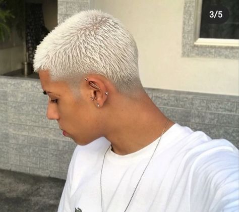 Silver Buzzcut Men, Icy Blonde Hair Men, Men’s Platinum Hair, Gray Buzzcut, Short Platinum Blonde Hair Men, Silver Buzzcut, White Short Hairstyles, White Buzzcut, Platinum Hair Men