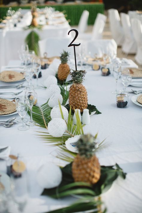 Caribbean Table Decorations, Island Theme Wedding Decor, Wedding Table Tropical, Tropical Wedding Theme Caribbean, Jamaican Wedding Ideas, Fiji Wedding Reception, Hawaiian Wedding Themes, Sofitel Fiji Wedding, Botanical Wedding Theme