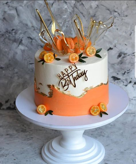 Beautiful Birthday Cake, 19th Birthday Cakes, Modern Birthday Cakes, Resipi Kek, Unique Birthday Cakes, Elegant Birthday Cakes, Creative Cake Decorating, Cake Decorating Frosting, Birthday Cakes For Women