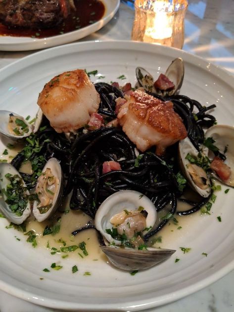 Squid Ink Pasta With Scallops, Squid Food, Squid Pasta, Colorful Pasta, Black Pasta, Ink Pasta, Scallop Pasta, Squid Ink Pasta, Squid Recipes